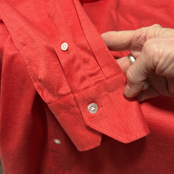 Khakis of Carmel NWOT Coral Long Sleeve Knit Jersey Button Down Shirt M - Picture 4 of 6